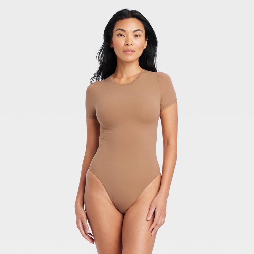 Auden Women's Luxury Collection 4-Way Stretch Short Sleeve Bodysuit -